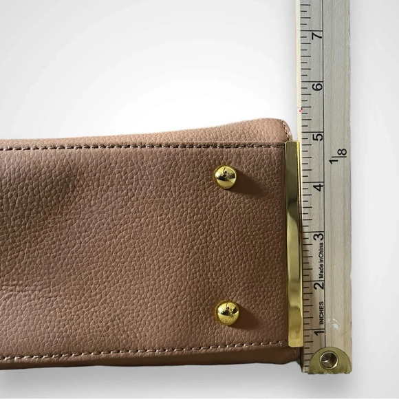 JOY & IMAN Leather Camel Large Tote Bag W/ Multiple Compartments | NWOT - Picture 14 of 16